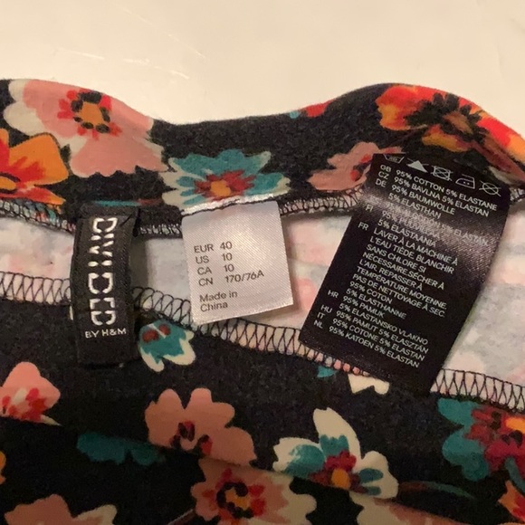 H&M retro floral mini skirt - Picture 3 of 5